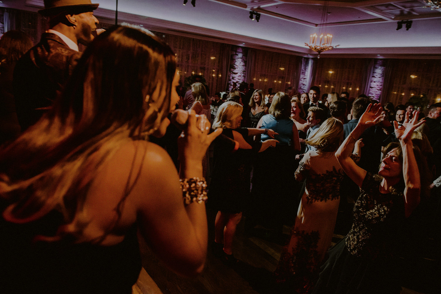 Fiddlers Elbow Wedding Photos Group Dancing