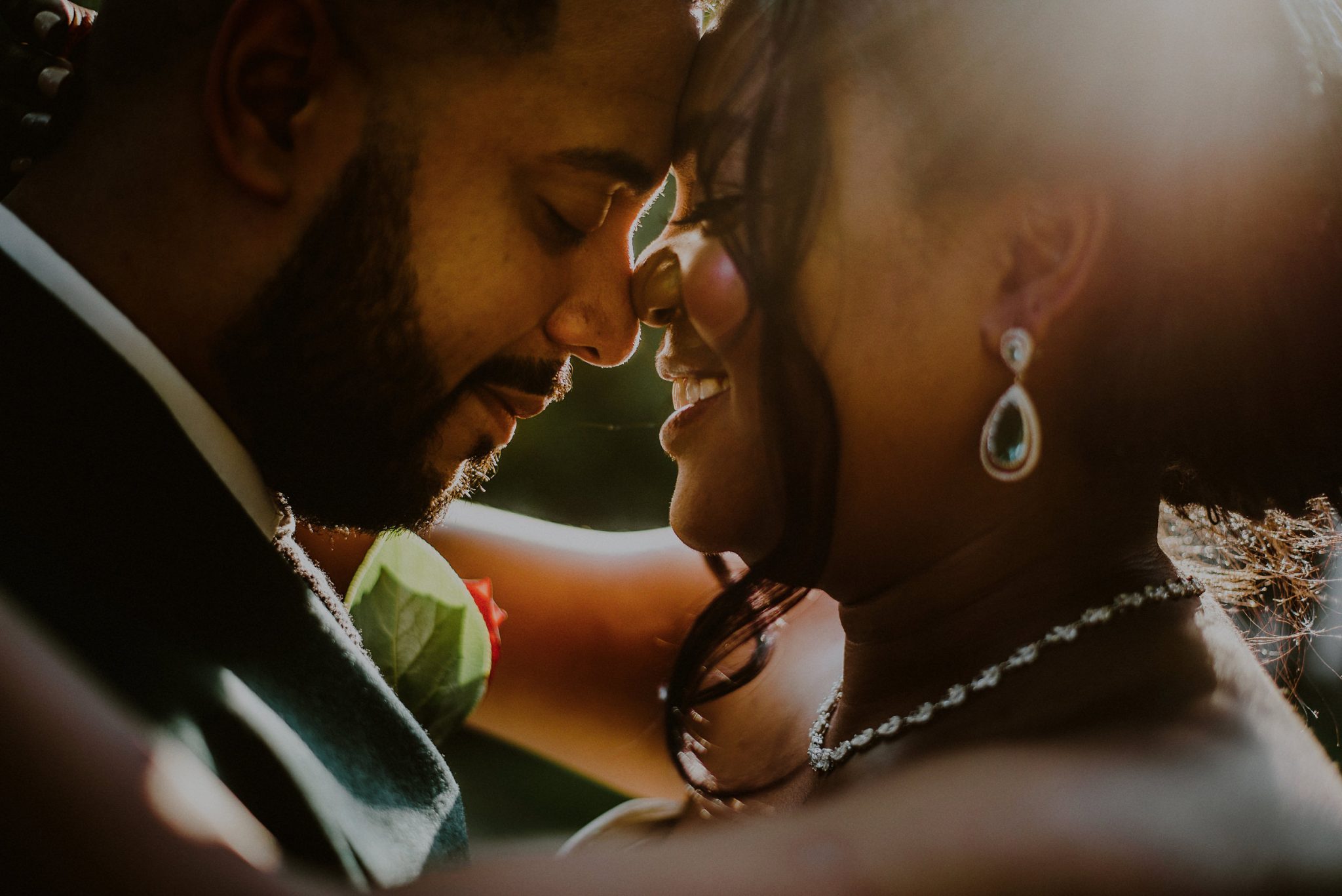 intimate bride and groom portrait posing outside fox hollow wedding venue