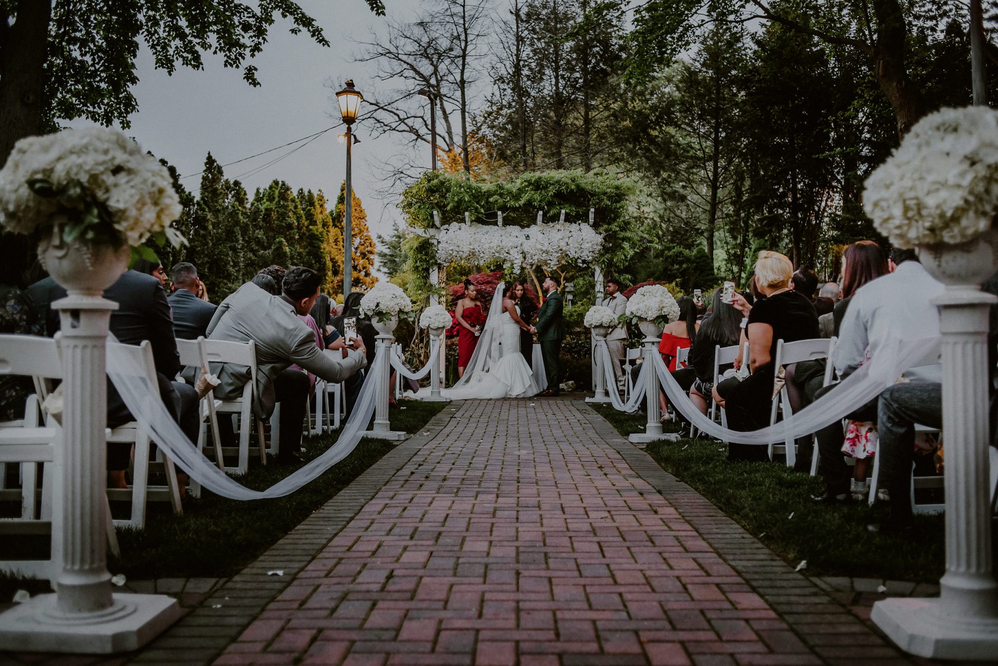 fox hollow wedding outdoor ceremony