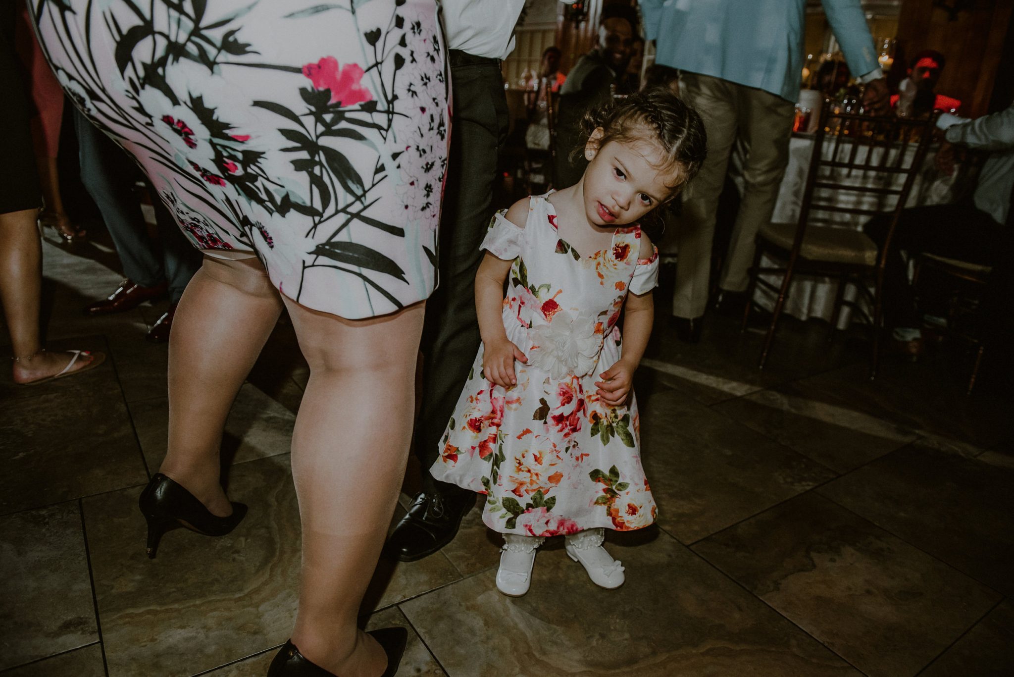 candid wedding moments on the dance floor in woodbury ny