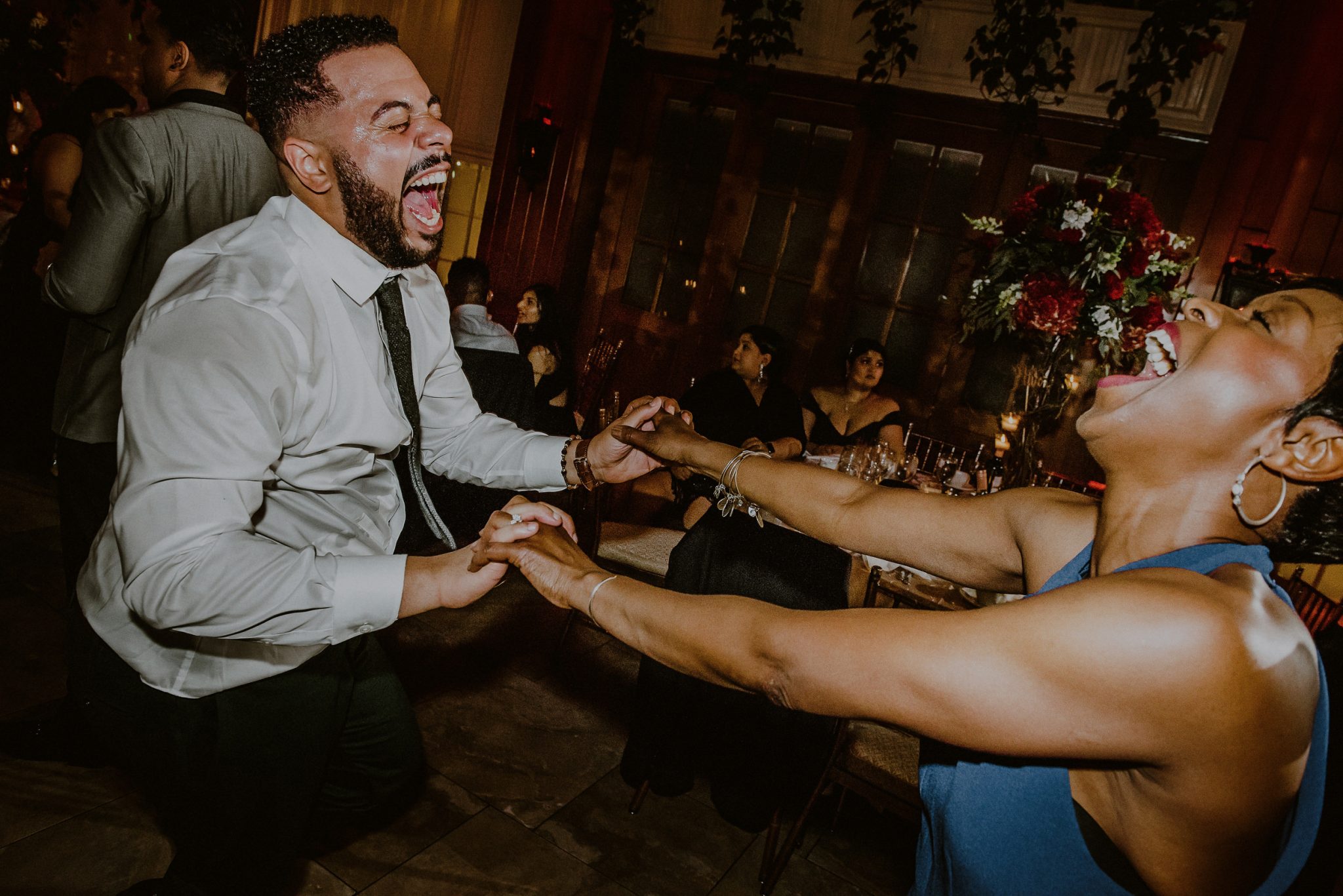 fun wedding dancing moments 
