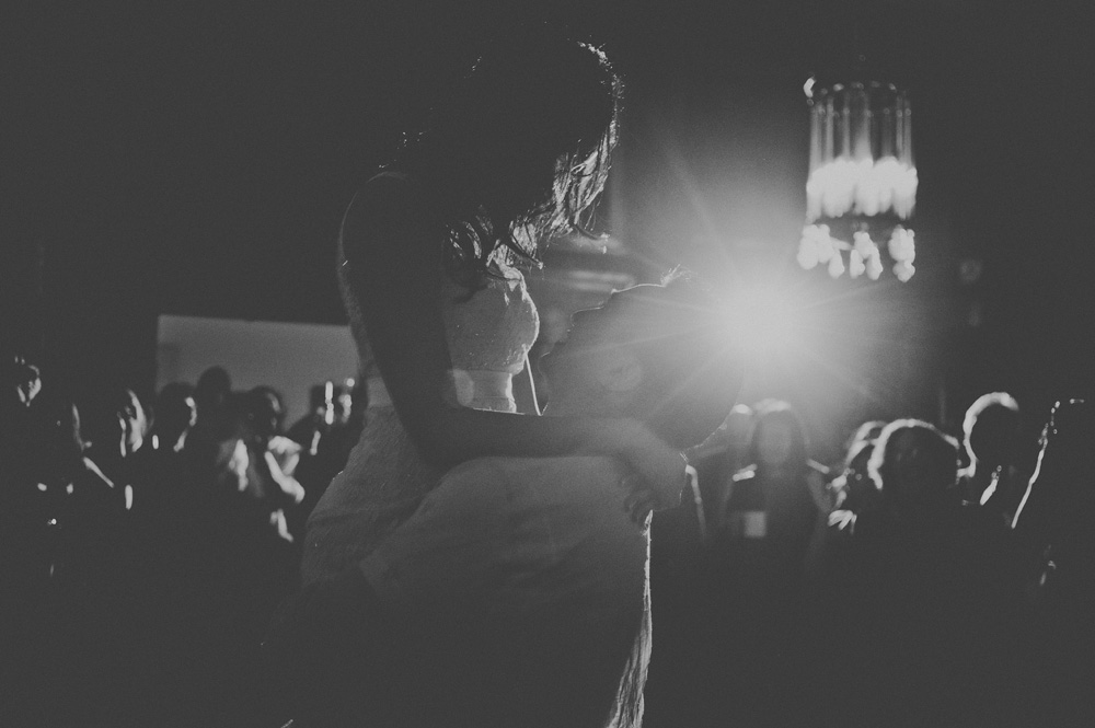 photojournalistic wedding photography