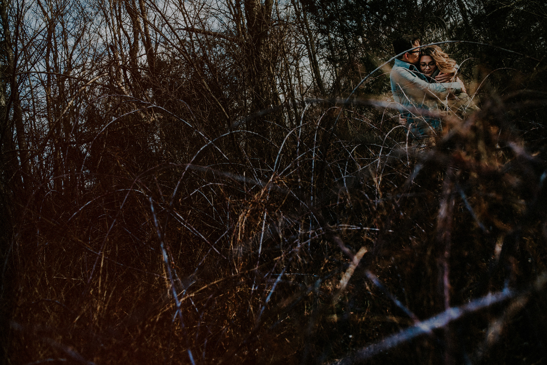 outdoor winter engagement pictures