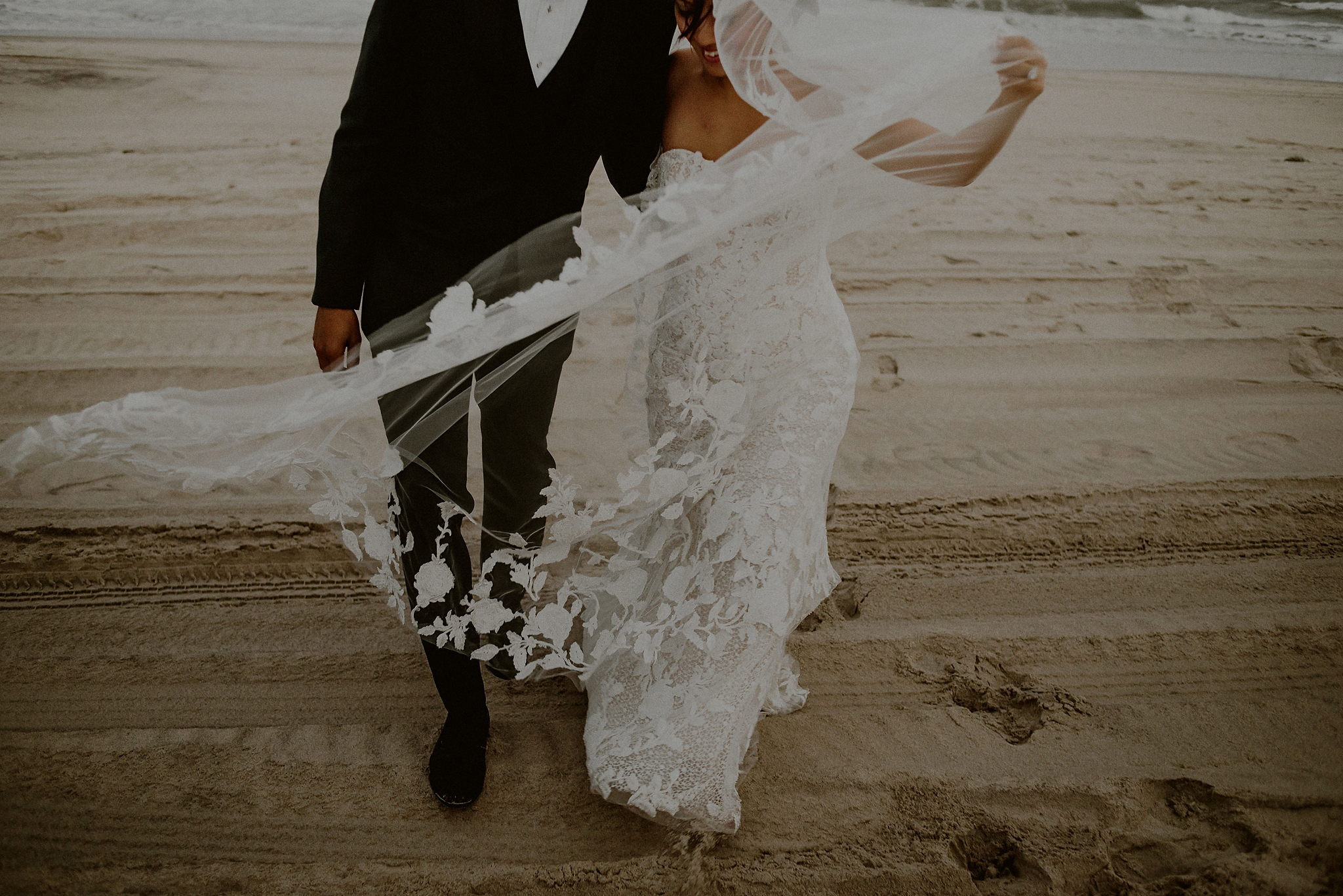windy beach wedding pictures