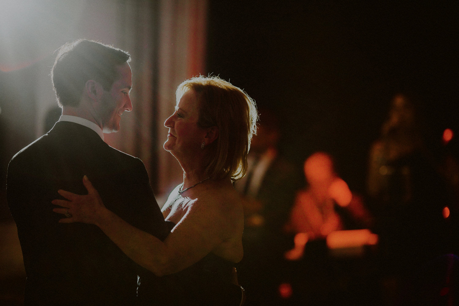 mother and son dance at Fiddler's Elbow Country Club in Bedminster
