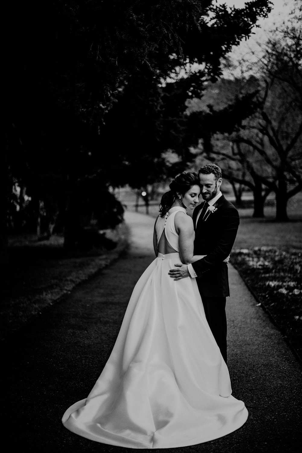 black and white wedding photography at NY Botanical Gardens