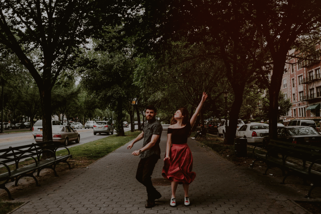 fun NYC engagement photos