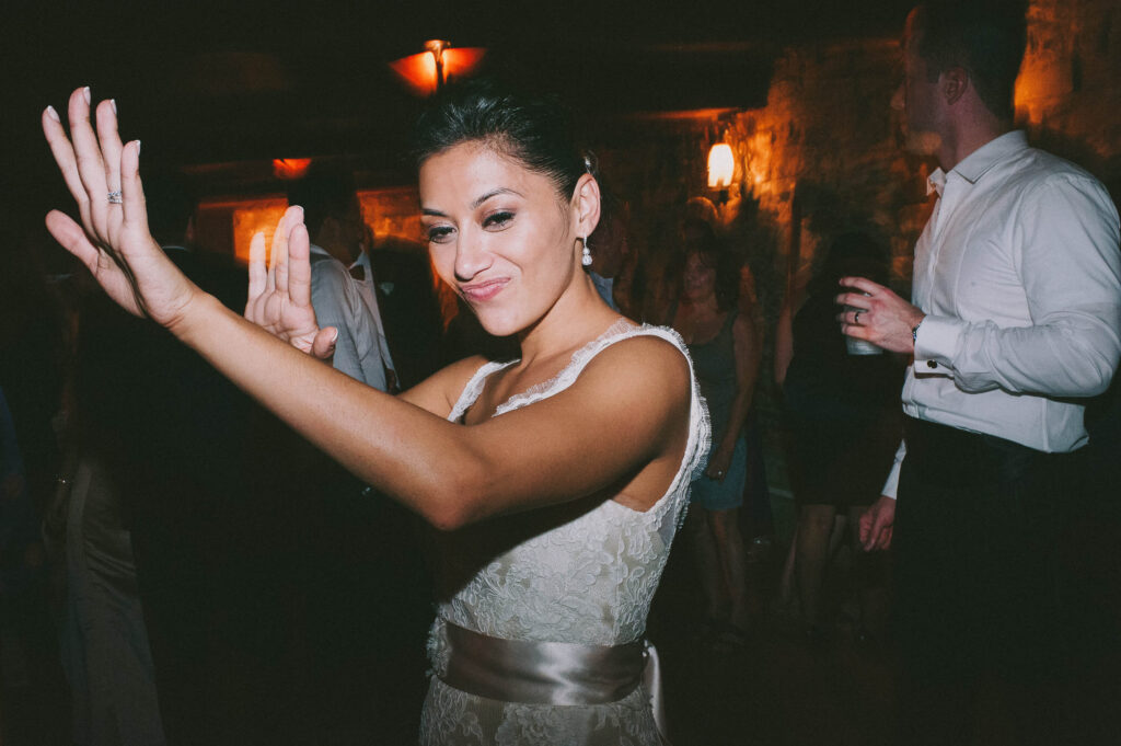 Wedding After Party Photo by Wedding Photographer Carolina Rivera