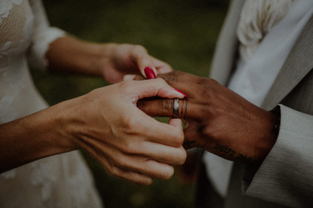 How to plan a wedding - ring exchange during wedding ceremony